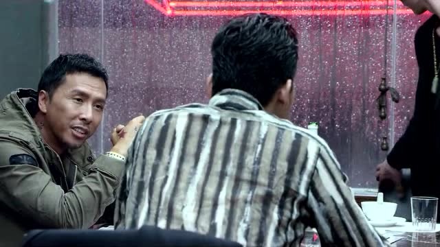 特殊身份:甄子丹来吃饭,sunny向他介绍自己的生意伙伴