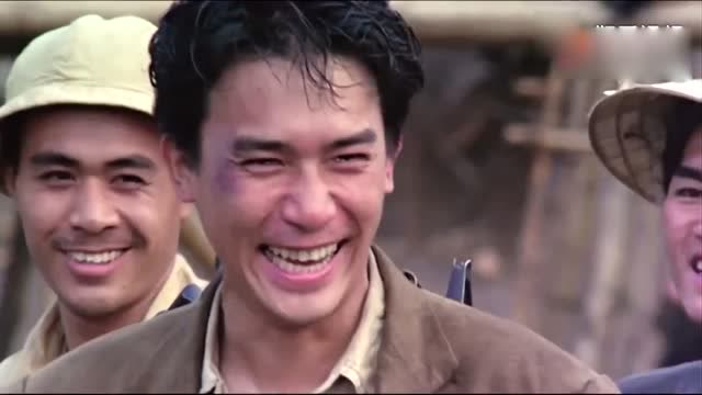 日本鬼子逼兄弟俩自相残杀,谁知两人配合默契,抓住机会将鬼子反杀