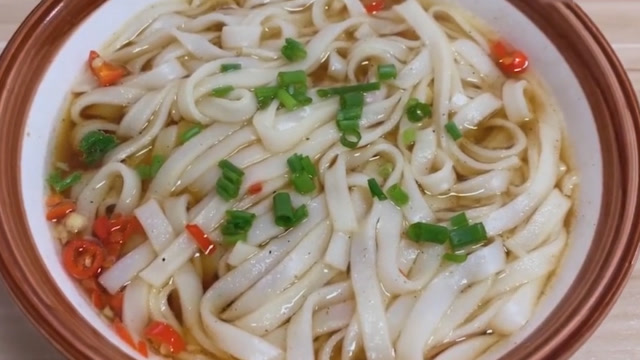 汤河粉这样做才最简单快捷早餐来一碗超过瘾赶紧来学吧