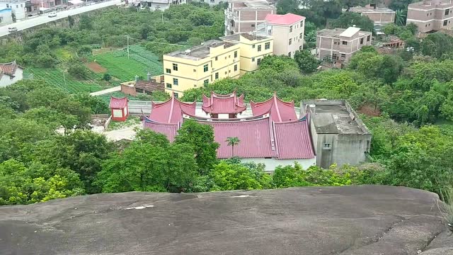 莆田华亭出米岩风光