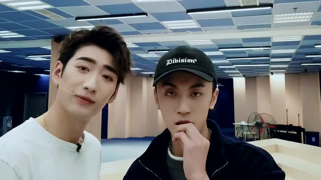 创造营2019:丰楚轩日常生活好丰富!最后与牛超的表演真精彩!