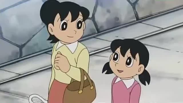 《哆啦a梦》妈妈跟静香说起她出生当天的事,静香好开心哦!