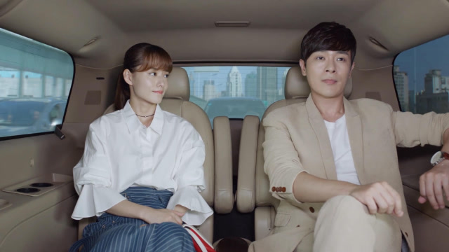 我要和你在一起:杜若男装扮成林美雅的样子去见黎冬,被黎冬识破