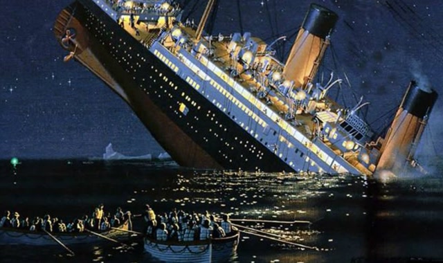 泰坦尼克号如果正面撞图片