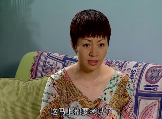 刘梅得知刘星假装流鼻血,只为逃避考试,气得想揍他!