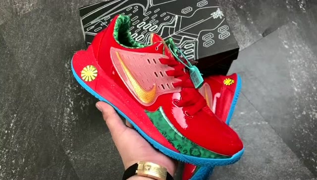kyrie low2"蟹老板"细节鉴赏