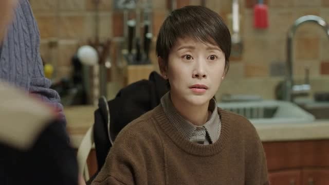 小欢喜:童文洁刚要签合同,不料看到成熟装扮的磊儿!惨了