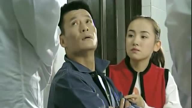 杨吉光终于醒来,关子恩可以问话了,但不能超过一刻钟!