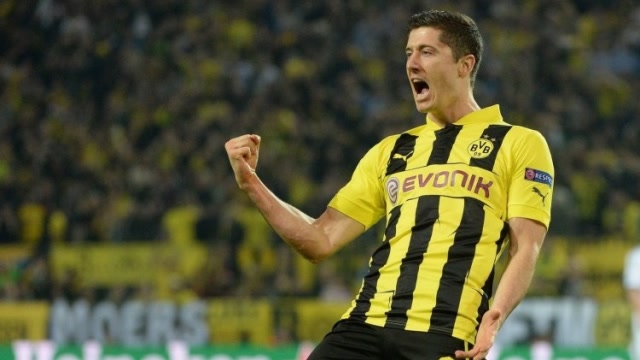 世界级神锋!回顾莱万多特时期5佳球 天王山之战绝杀拜仁