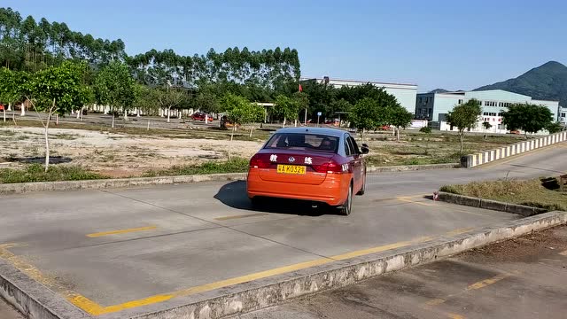 【欧阳车驾】侧方停车