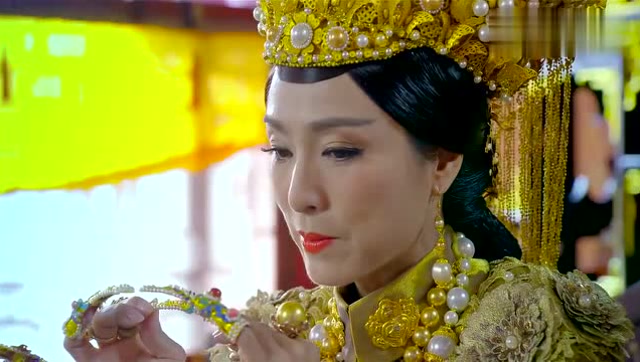 鹿鼎记:皇太后好雅致啊,看到一只虫子飞过,竟也不放过