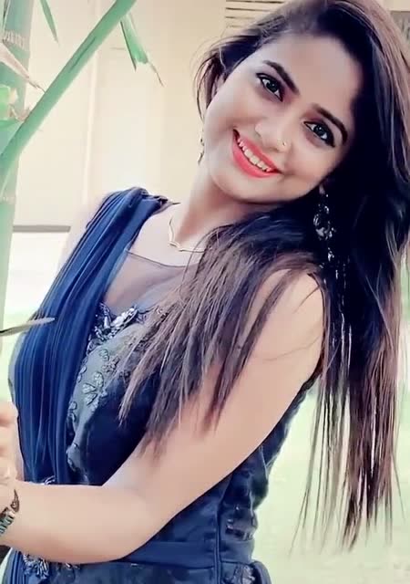 来自印度的网红美女,这五官都透露着异域风情,气质更是没得说!