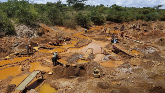 非洲穷得只剩黄金的国家,拥有2000多座金矿,当地人却经常吃白菜?