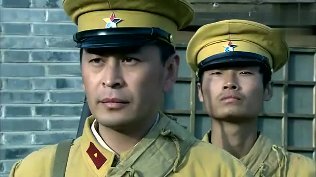 鬼子特务看轻伪军,不想让一个厨子教训!