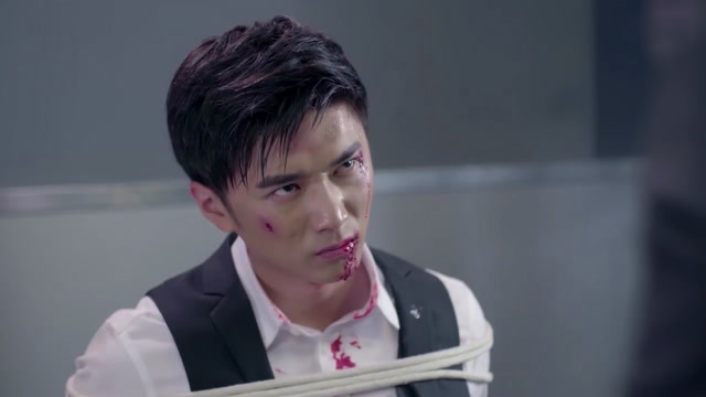 麻辣变形计:剧亮出事,吴飞用他的命要挟对手,要做个了断