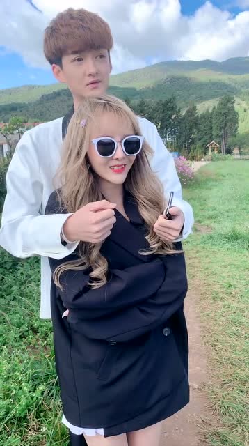 楚楚程程秀恩爱,眼前这一幕,拍摄的小哥哥绝对是被秀了一脸!