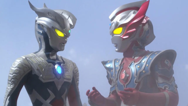 赛罗经历过无数次的试炼,看来他的弟弟泰迦的成长之路还有很远!