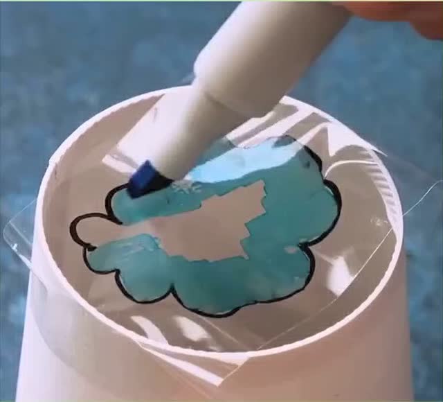 纸杯投影仪.