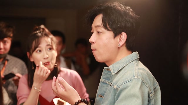 网曝潘粤明与新女友计划结婚董洁出手阻拦被陈祉希揭露另一面