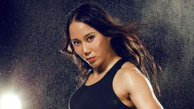 女拳手王雪发pk"雷雷雷"与"二龙"视频,无敌是多么寂寞?