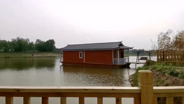 雁鸣蟹岛临水船屋,温泉入户精装修,休闲垂钓,喝茶畅谈,自己种植瓜果