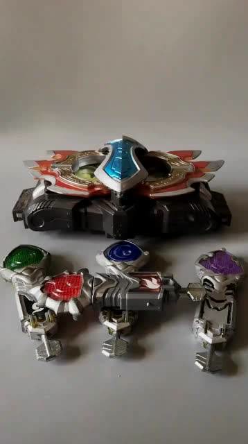 铠甲勇士拿瓦变身器,插入变身钥匙的那一刻,简直太酷了!