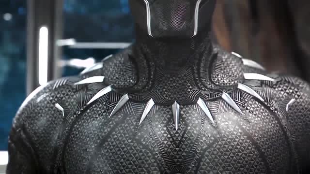 电影:4k60帧画质,黑豹这身战衣比得上钢铁侠的纳米战衣吗?