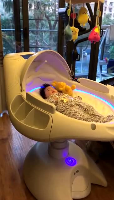 土豪的世界我不懂,这种高科技婴儿床,一般人买不起!