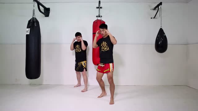 泰拳五百年不败,这样的站姿,打架时打击力度更大