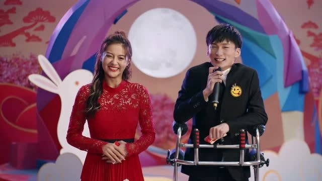 爱情公寓:中秋晚会,广告没完没了的念,这是拉了多少赞助!