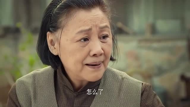 小草青青:孕妇陪老母亲聊天,聊着聊着,就把孩子聊出生了!