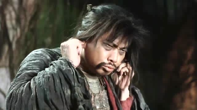 大话西游:二当家拿照妖镜看自己,结果自己把自己吓晕了,这段太逗了