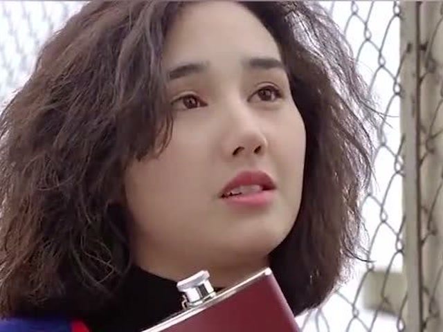 柏安妮:冷门绝色美颜,曾与周星驰多次合作,被誉为最美的星女郎