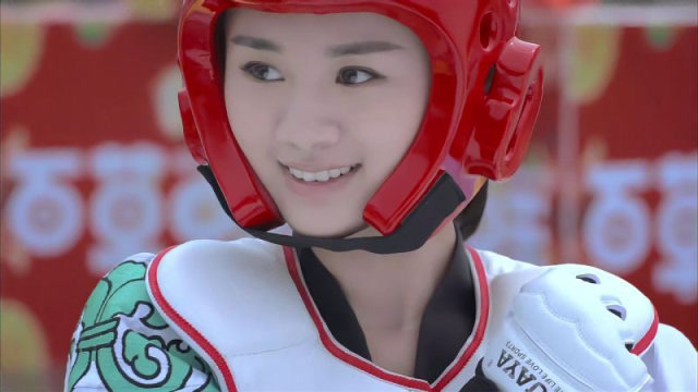 影视:百草对战加藤小百合,谁知一出场就用旋风三连踢,加藤乱了阵脚!