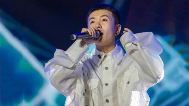 "网红"王北车演唱《陷阱》,开嗓引全场欢呼,谢娜连连打call