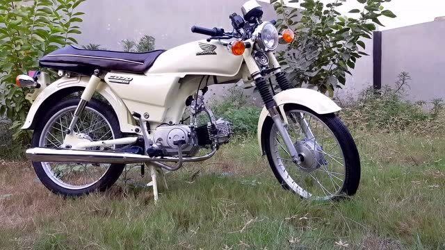 翻新被遗弃的"本田70cc4"冲程摩托车,看到成品网友都惊呆了,太牛!