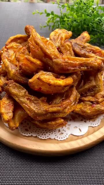 广西最近很火的网红炸鸭脚,家庭版的来咯