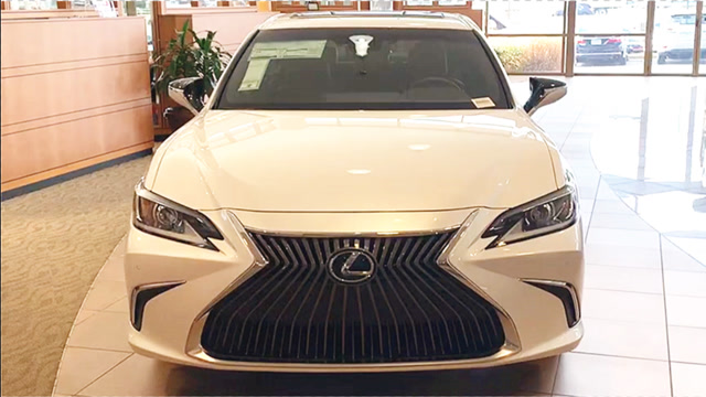 新车到店,2021款雷克萨斯es350,太漂亮了,看后给个不买的理由