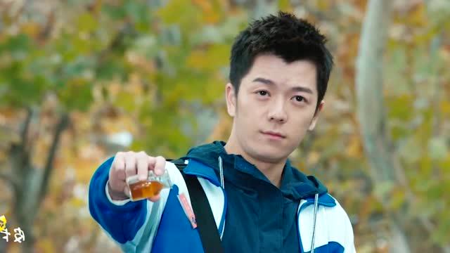 调皮捣蛋的路星河也有深情的一面,是只属于耿耿的深