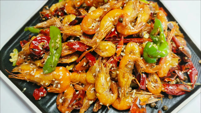 辣炒小河虾,无论下酒下饭绝对是一道硬菜硬菜