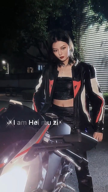 艾特出一个你永远不会离开的人@万小七呀