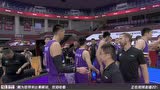 孙悦赛前和高尚击掌戳到手指 疼得一脸生无可恋