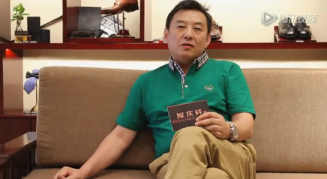 小声说