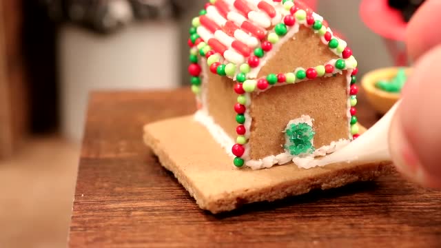 微型美食:迷你面包房子