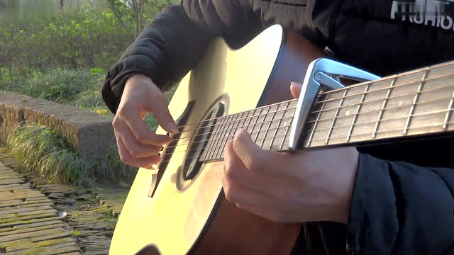 吉他社社长邓兴龙指弹曲录制品