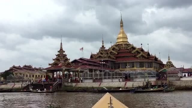 缅甸东枝茵莱湖中的边迪亚寺庙