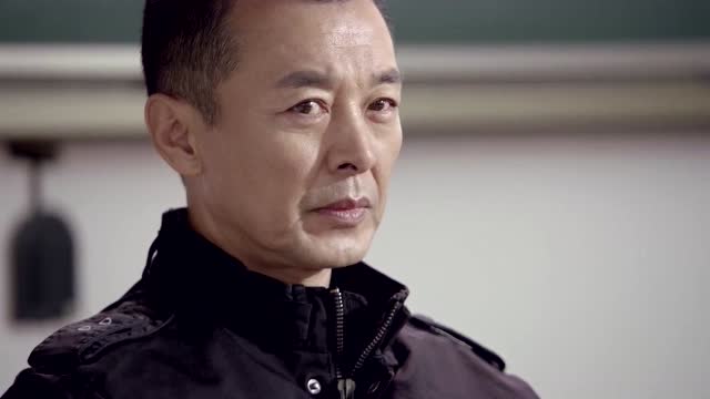 部队选拔人才姜耀竟然迟到了,一来就壁咚主任,厉害厉害