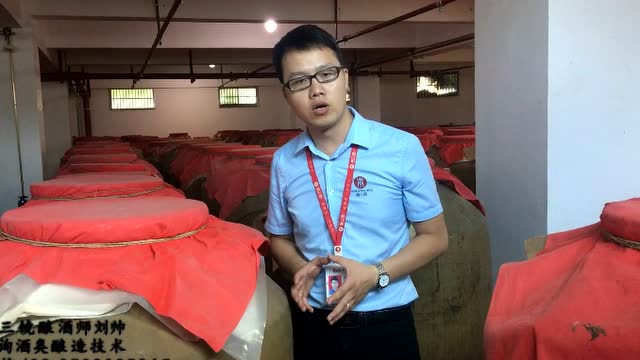 酿酒师刘帅带你走进贵州茅台镇酒厂了解酱香型白酒存储的密封状况
