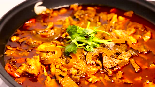 【紫云阁】不一样的特色牛肉火锅!