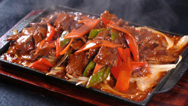 牛肉铁板烧,看着就有食欲啊